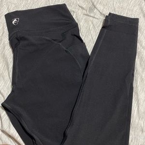 ALPHALETE LEGGINGS & FREE FRIENDS HAT (new)